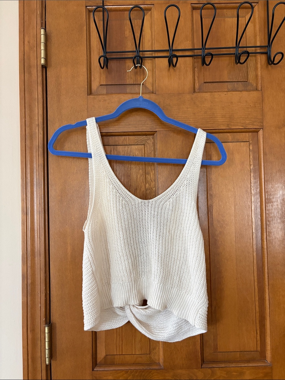 Women's Cream Knit Twist-Hem Tank Top